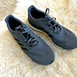 Men’s Adidas boost 12 1/2